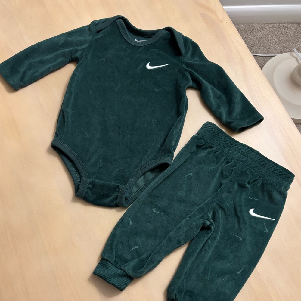NWOT Nike Velour Track set